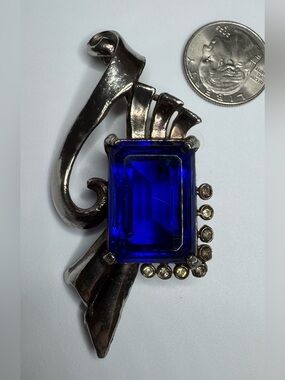 Vintage Silver Tone and Blue Glass Cabachon Brooch